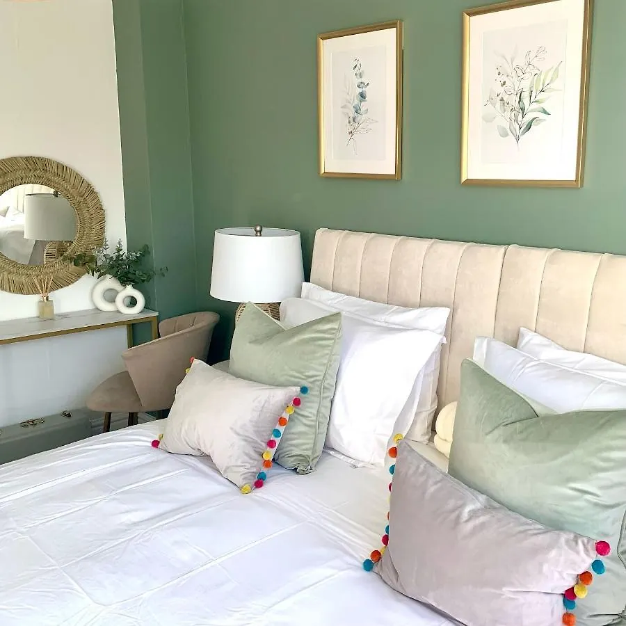 Bright Modern Flat In Central Twickenham Lejlighed 0*,  Storbritannien