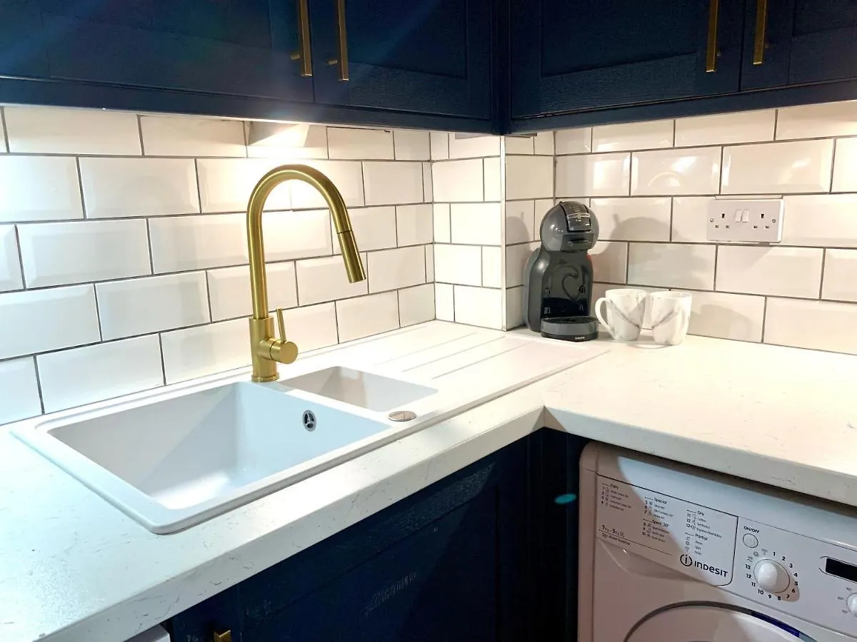Bright Modern Flat In Central Twickenham Lejlighed 0*,